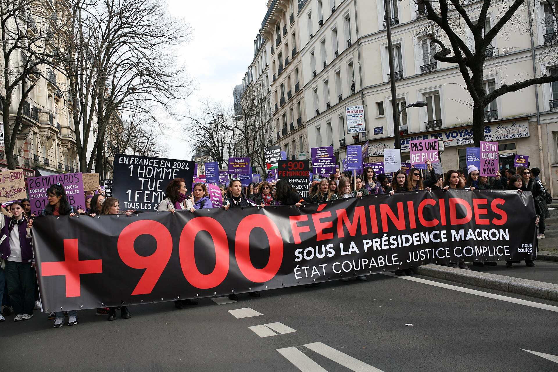 Manifestation contre les féminicides, à Paris